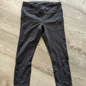 Lululemon cropped leggings
